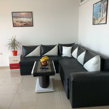 Apartmani Dini Ulcinj Exteriör bild