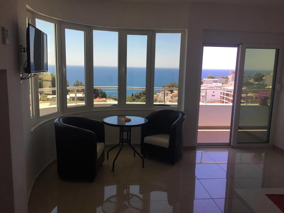 Apartmani Dini Ulcinj Rum bild