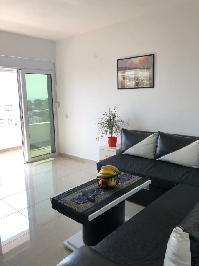 Apartmani Dini Ulcinj Exteriör bild