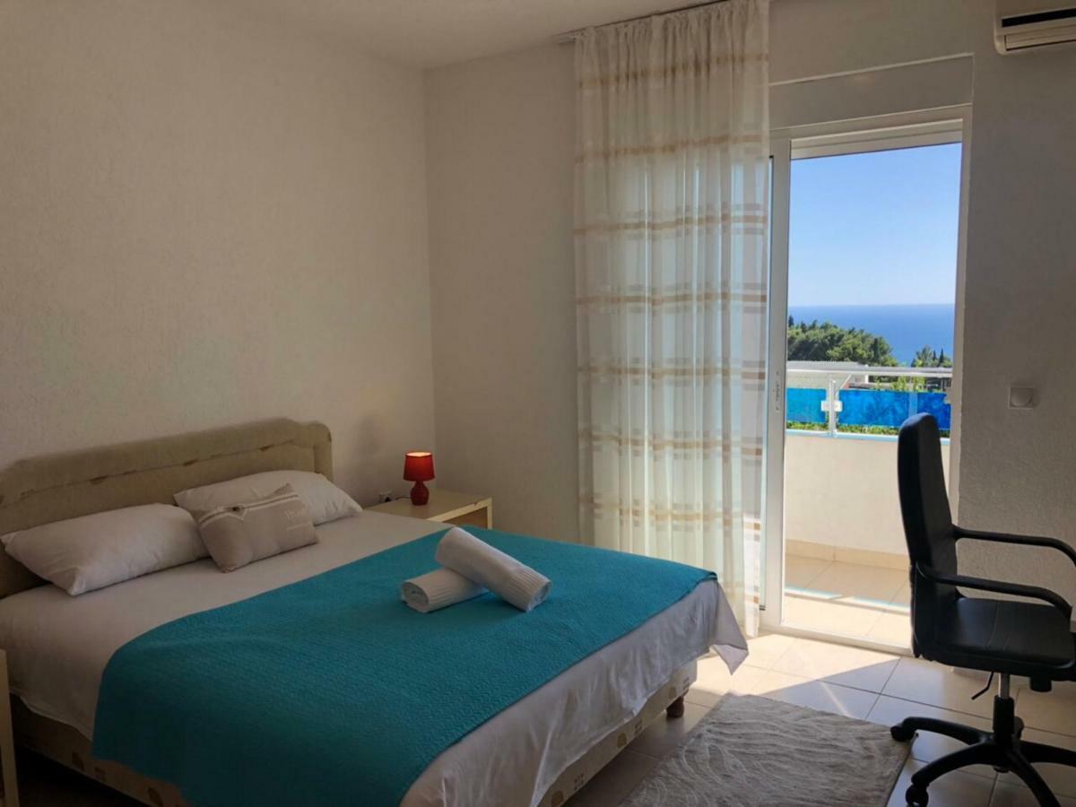 Apartmani Dini Ulcinj Exteriör bild