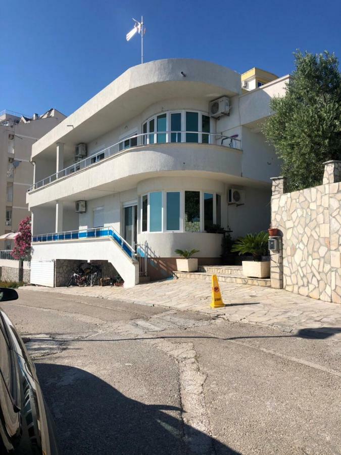 Apartmani Dini Ulcinj Exteriör bild