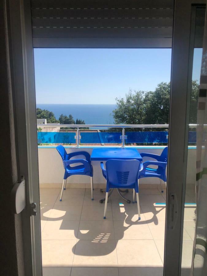 Apartmani Dini Ulcinj Exteriör bild