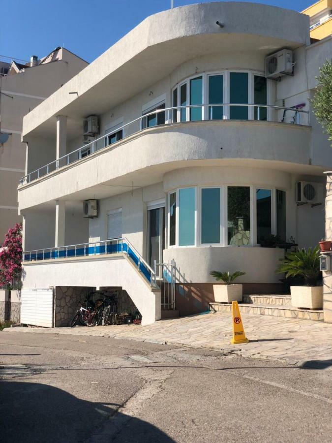 Apartmani Dini Ulcinj Exteriör bild