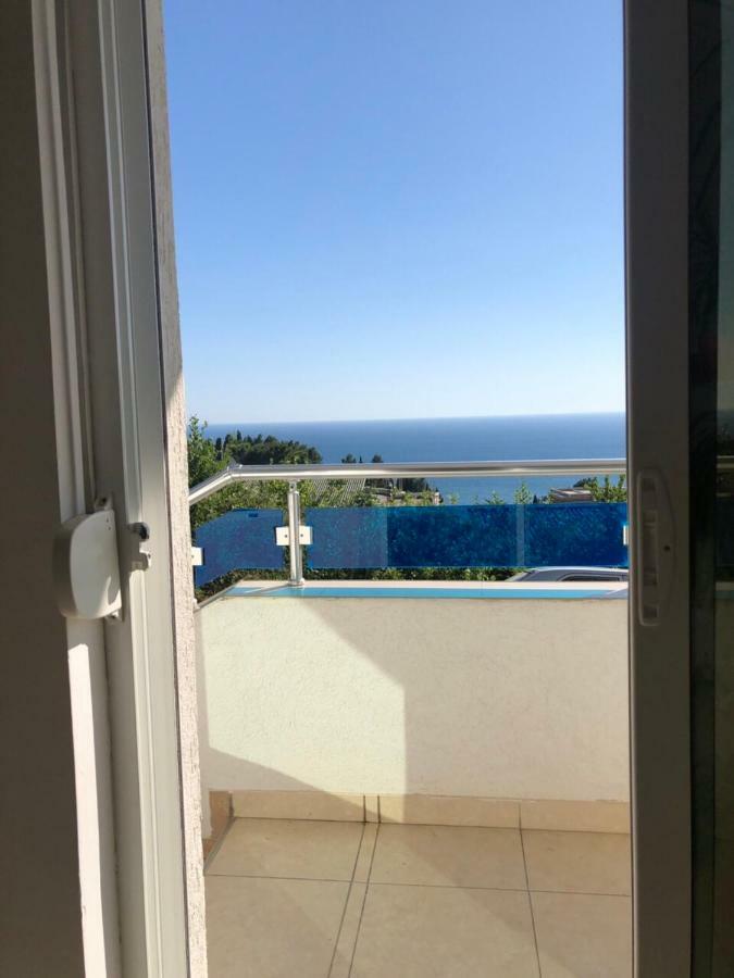 Apartmani Dini Ulcinj Exteriör bild